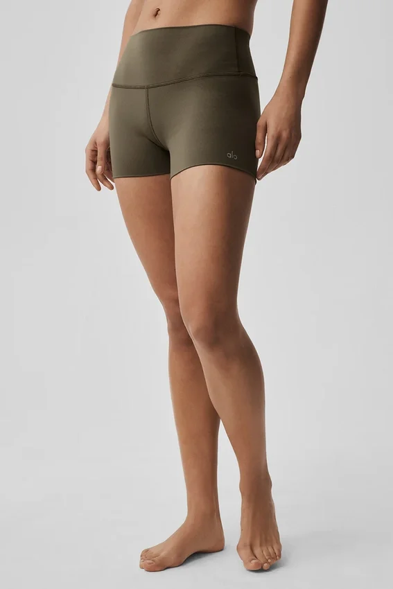 3" Alo Softsculpt High-Waist Precision-shorts – olivträd