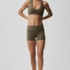 3" Alo Softsculpt High-Waist Precision-shorts – olivträd