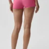 3" Alo Softsculpt lågmidjade shorts med vikbar midja – Paradise Pink