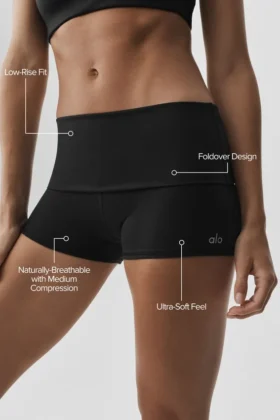 3″ Alo Softsculpt Low-Rise Foldover Shorts – Svart