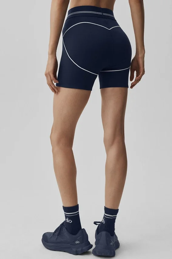 4" Airbrush Heart Throb-shorts med High-Waist – Navy/White