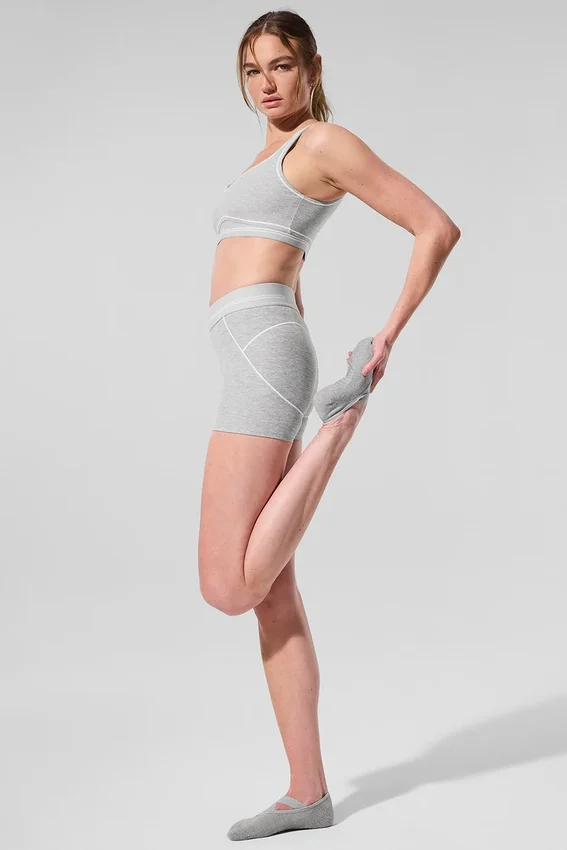4” Alosoft High-Waist Heart Throb Short – Athletic Heather Grey/White
