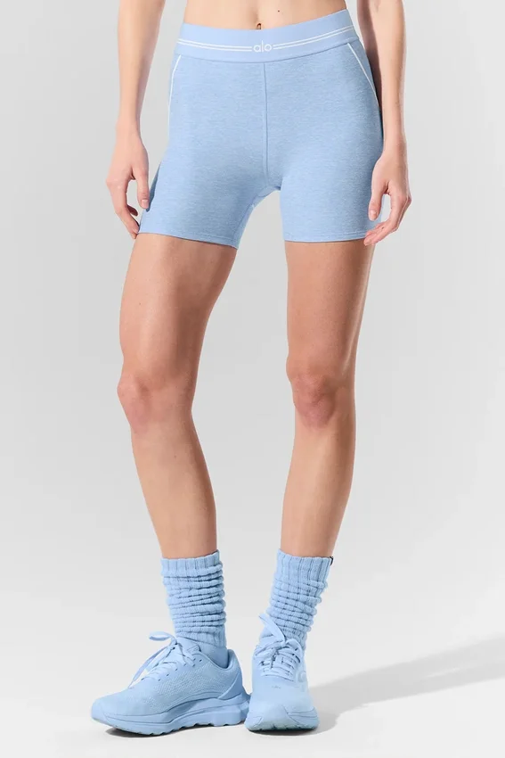 4” High-Waist Alosoft Heart Throb-shorts – Seashell Blue Heather/White