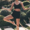 4" sömlösa ribbade High-Waist-shorts i modal – svarta