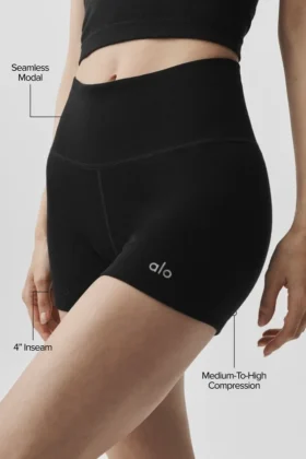 4″ sömlösa ribbade High-Waist-shorts i modal – svarta