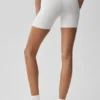 5" Airbrush-High-Waist Biker Short – Vit