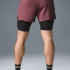 5" Revival 2-i-1 Shorts – Burgundy Truffle/svart