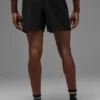 5" Traction Shorts – svarta