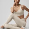 7/8 High-Waist Alosoft Heart Throb Leggings – Oatmeal Heather/White