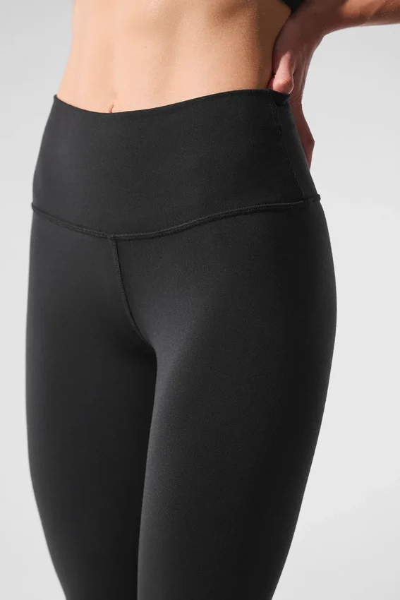 7/8-långa High-Waist Airbrush Legging – svart