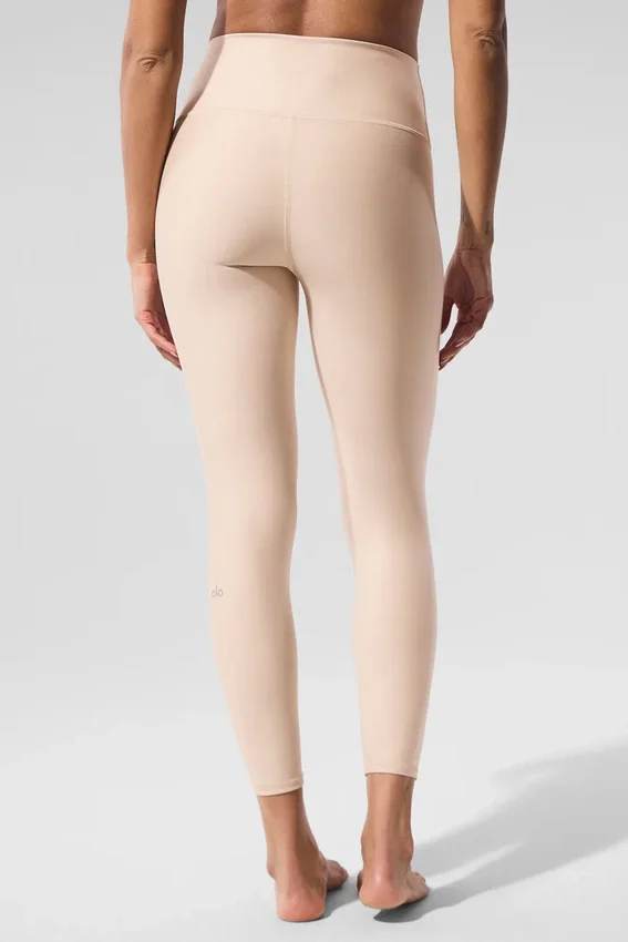 7/8-långa High-Waist Airlift Legging – Macadamia