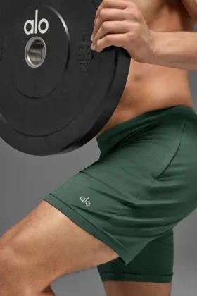 7″ Conquer React Performance Shorts – Clover Green