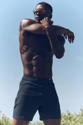 7" Conquer React Performance-shorts – marinblå