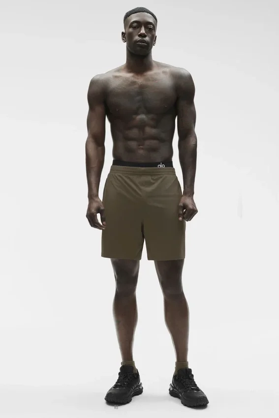 7" Conquer React Performance Shorts – Olive Tree