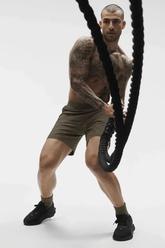 7" Repetition-shorts – Olive Tree