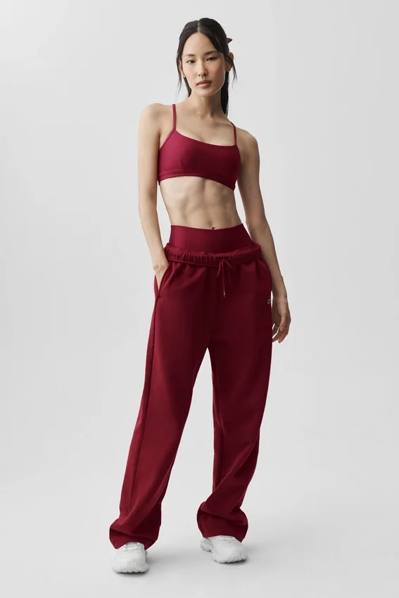 Accolade mjukisbyxor med raka ben – Summer Romance Red