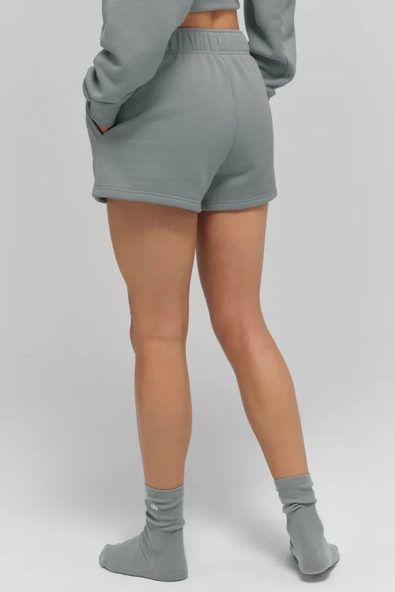 Accolade Shorts – Lunar Grey