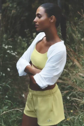Accolade Shorts – Sunshine