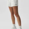 Accolade Shorts – White Heather