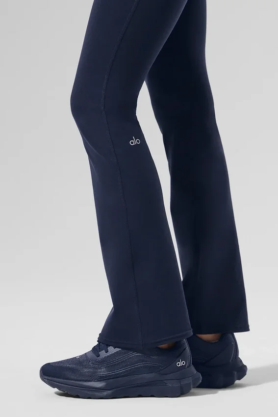 Airbrush High-Waist 7/8 Bootcut Leggings – Navy