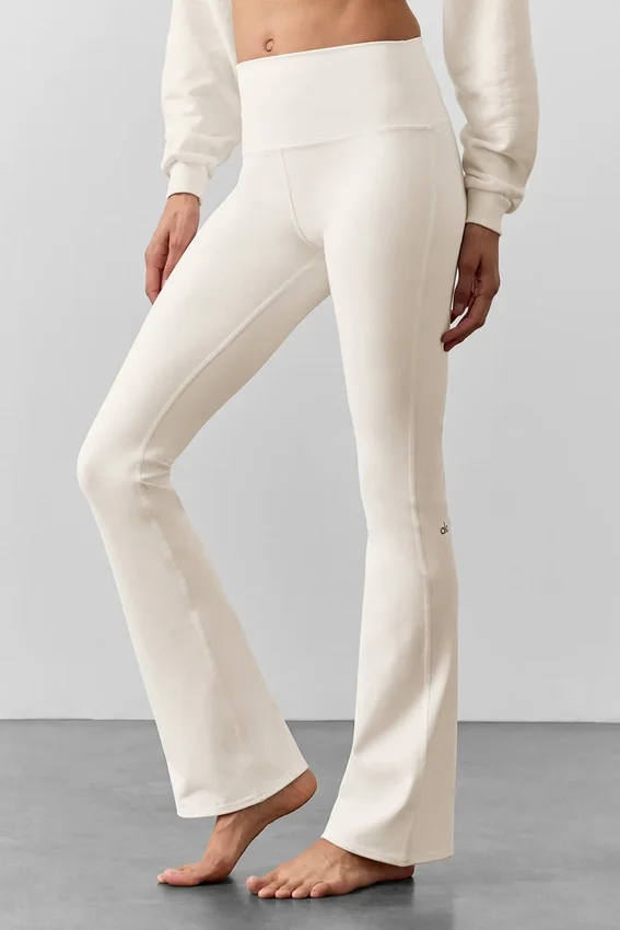 Airbrush High-Waist Bootcut Leggings – elfenben
