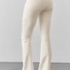 Airbrush High-Waist Bootcut Leggings – elfenben