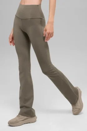 Airbrush High-Waist Bootcut Leggings – ljus kakao