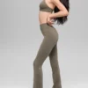 Airbrush High-Waist Bootcut Leggings – ljus kakao