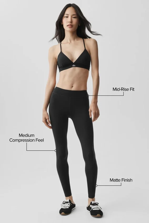 Airbrush Mid-Rise 7/8-Leggings – Svart