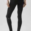 Airbrush Mid-Rise 7/8-Leggings – Svart