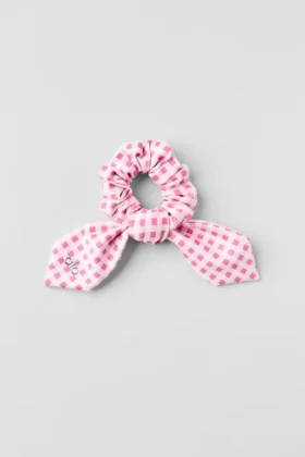 Airlift Gingham Rhythm Scrunchie – paradisrosa rutmönster