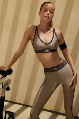 Airlift High-Waist 7/8-Leggings – Gravel