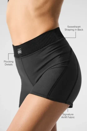 Airlift High-Waist Line up Short – Svart