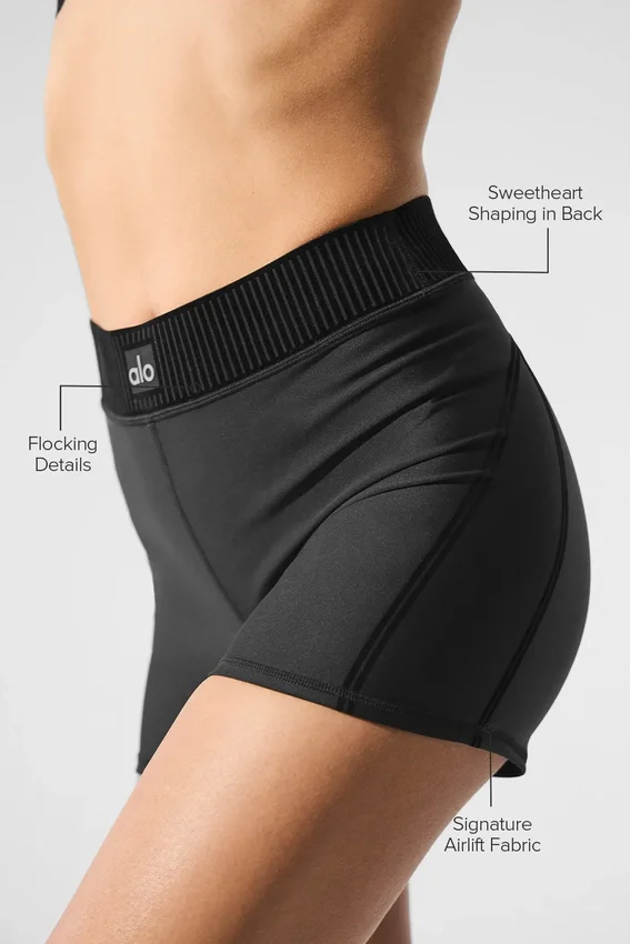 Airlift High-Waist Line up Short – Svart