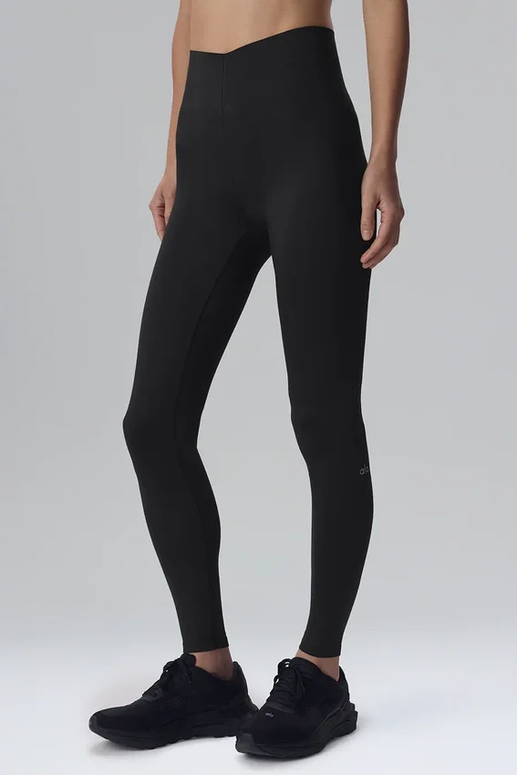 Airlift Strength High-Waist 7/8 Leggings – Svart