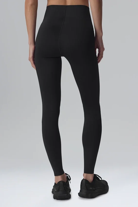 Airlift Strength High-Waist 7/8 Leggings – Svart