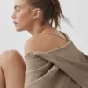 Akrylklämma i illusion-stil – grusfärgad/borstat guld