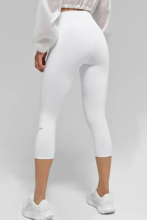 Alo High-Waist Airbrush Capri | DammLeggings
