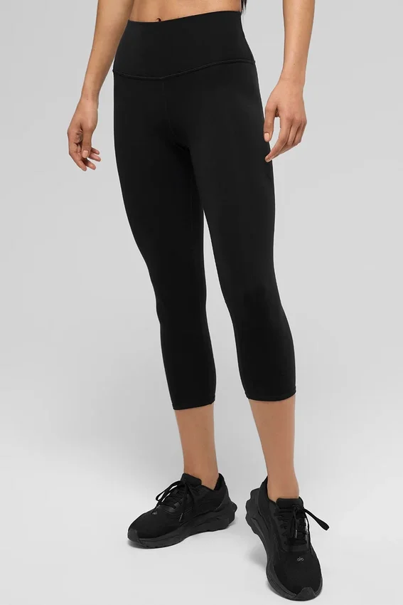 Alo High-Waist Airbrush Capri | DammLeggings