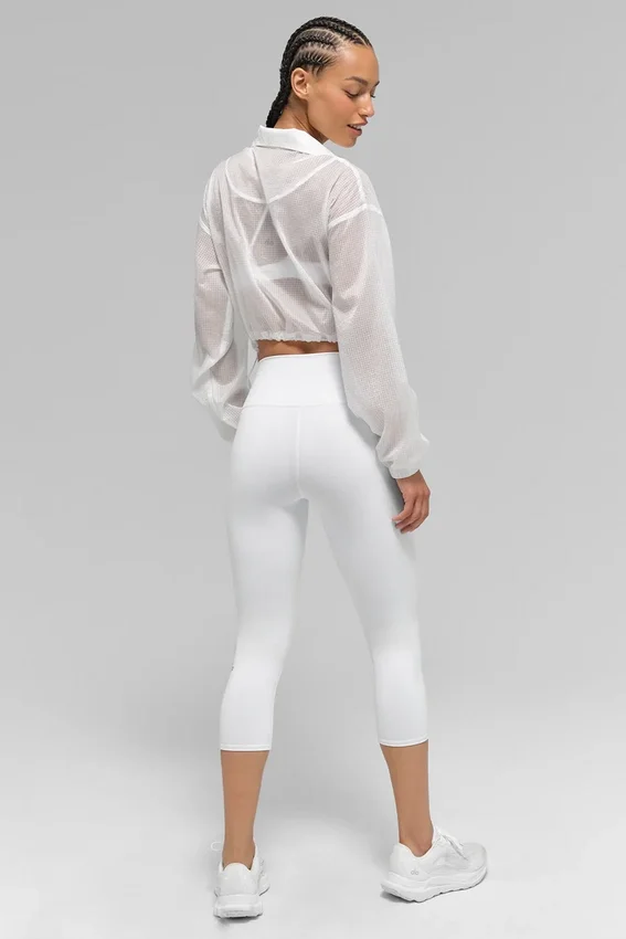 Alo High-Waist Airbrush Capri | DammLeggings