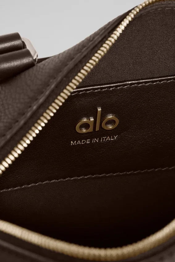 Alo Mini Voyage – espressofärgat läder