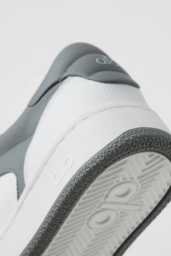 Alo Recovery Mode Sneakers – Grå/Vit