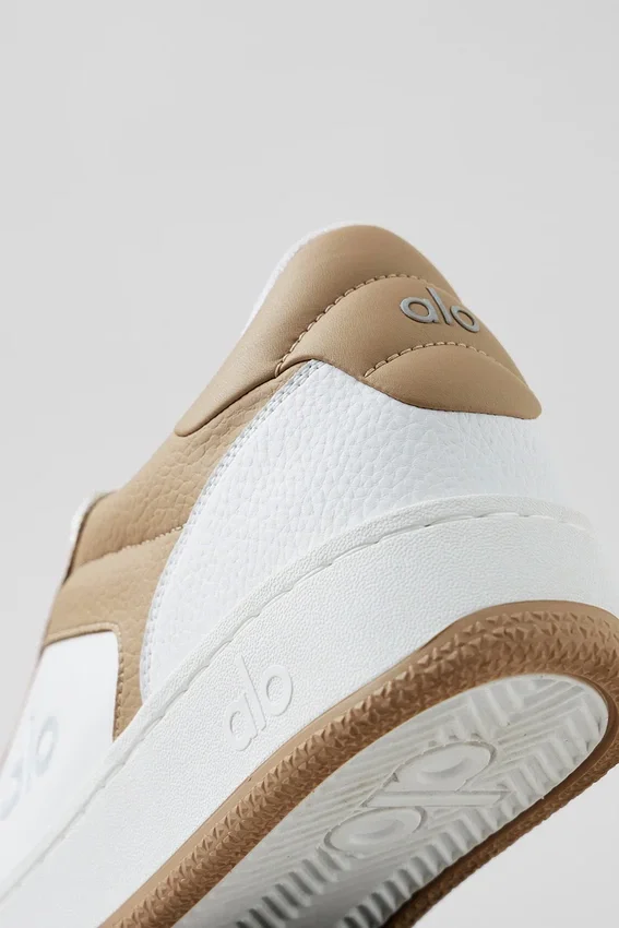 Alo Recovery Mode Sneakers – Gravel/Vit