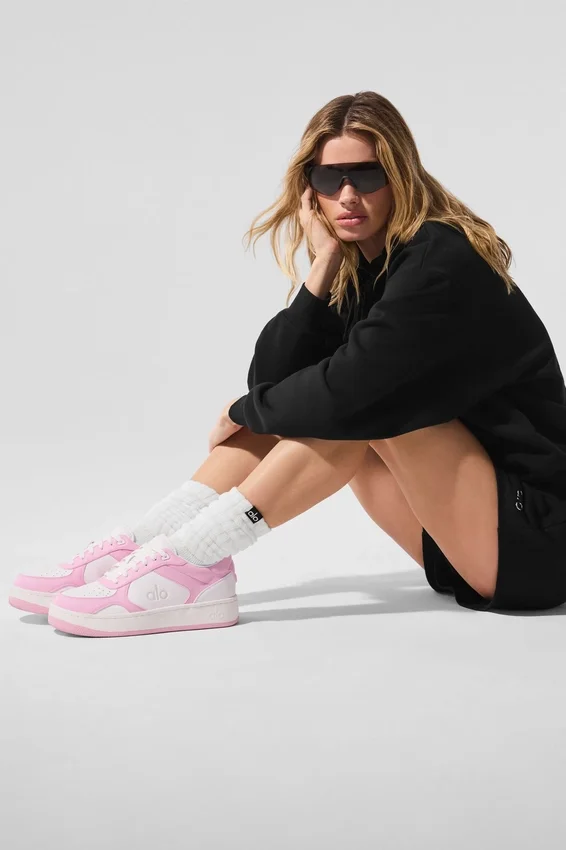 Alo Recovery Mode Sneakers – Rosa/Vit
