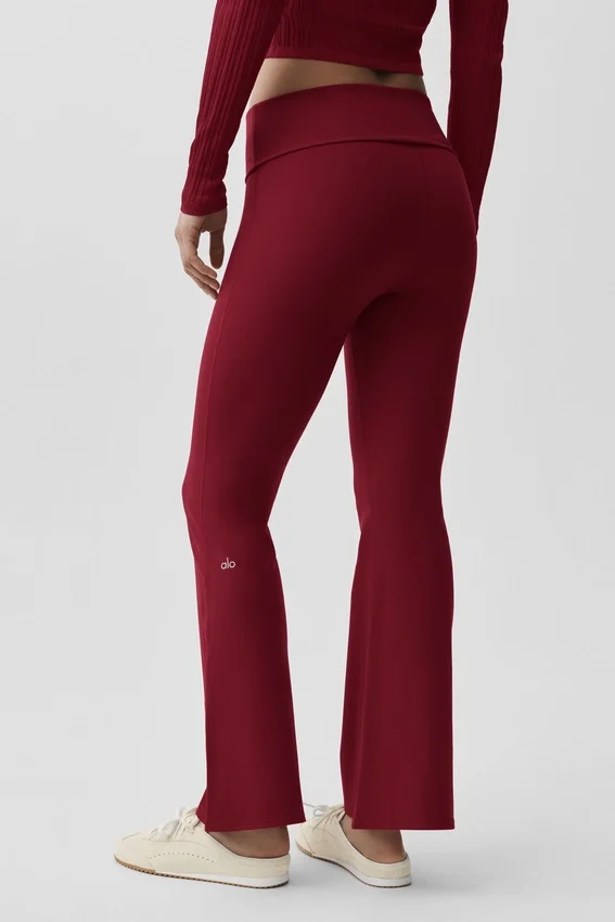 Alo Softsculpt 7/8-leggings med uppvikbar bena och utsvängd passform – Summer Romance Red