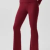 Alo Softsculpt 7/8-leggings med uppvikbar bena och utsvängd passform – Summer Romance Red