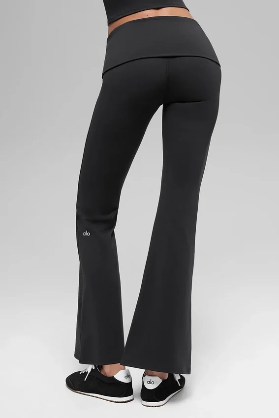 Alo Softsculpt 7/8-långa leggings med uppvikta ben – svarta