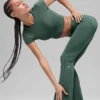 Alo Softsculpt 7/8-långa leggings med vikbar midja och utsvängda ben – Clover Green
