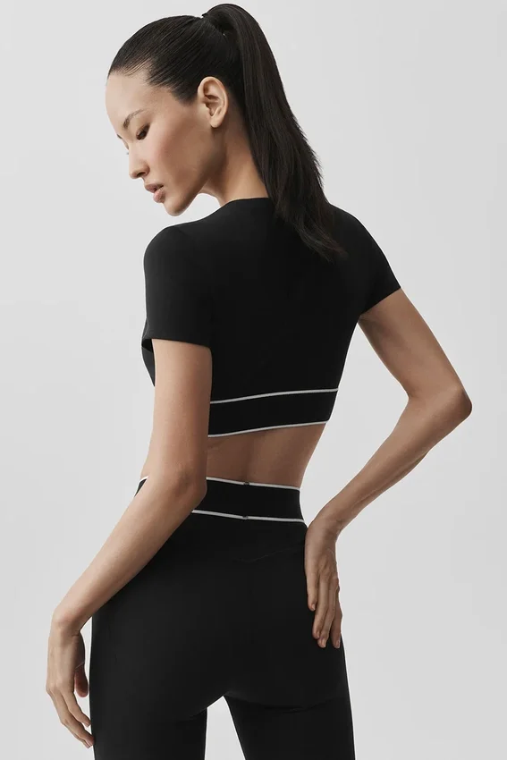 Alo Softsculpt Amp It up kortärmat BH – Svart