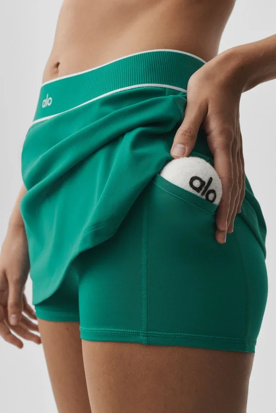 Alo Softsculpt Amp It up tenniskjol – Emerald Isle